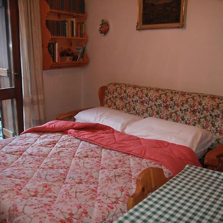 L'Atelier Du Temps - La Petite Maison De Pepa Ла-Саль Экстерьер фото